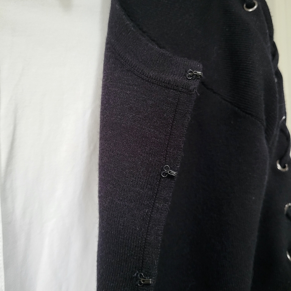 XS Anne Fontaine Sweater - Picture 7 of 9